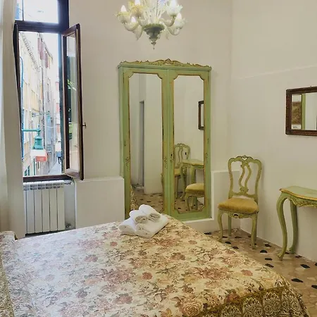 Couette-café Ca' Dor Venise